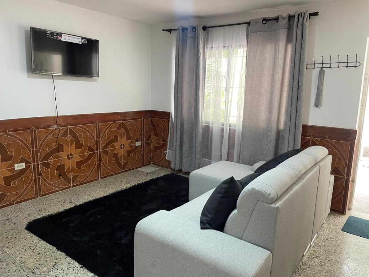 Casa Al Frente Del Pueblito Paisa Daire Medellín Dış mekan fotoğraf